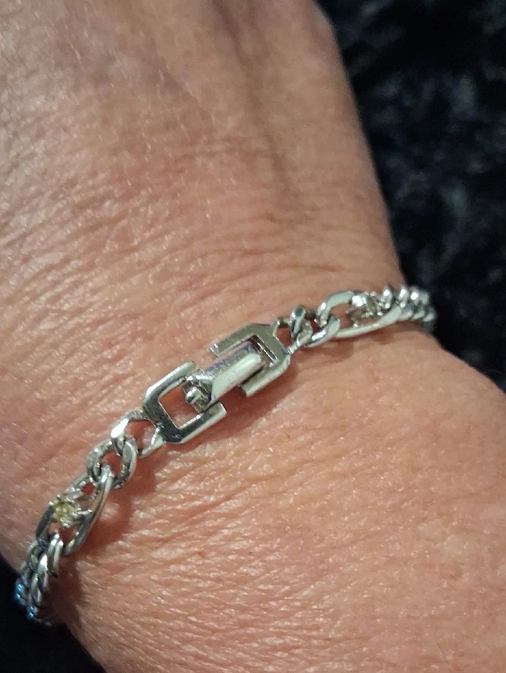 Vintage 7.5 Silver Chain With Crystals Flattened Curb Chain. Like New Beautiful